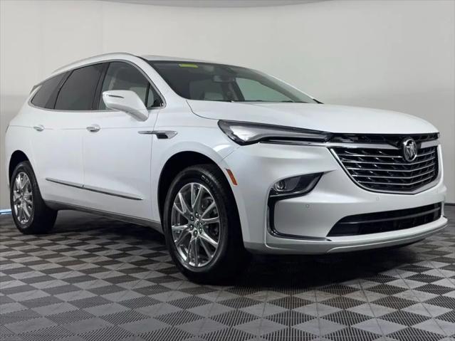 2023 Buick Enclave Essence FWD