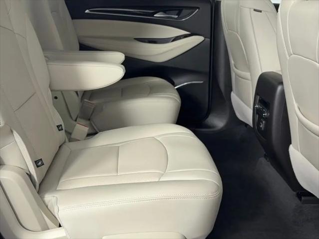 2023 Buick Enclave Essence FWD
