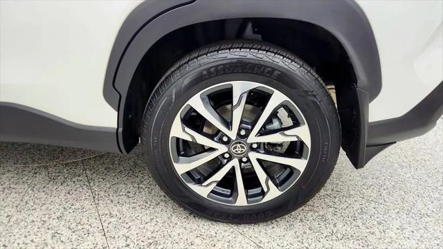 2024 Toyota Corolla Cross XLE