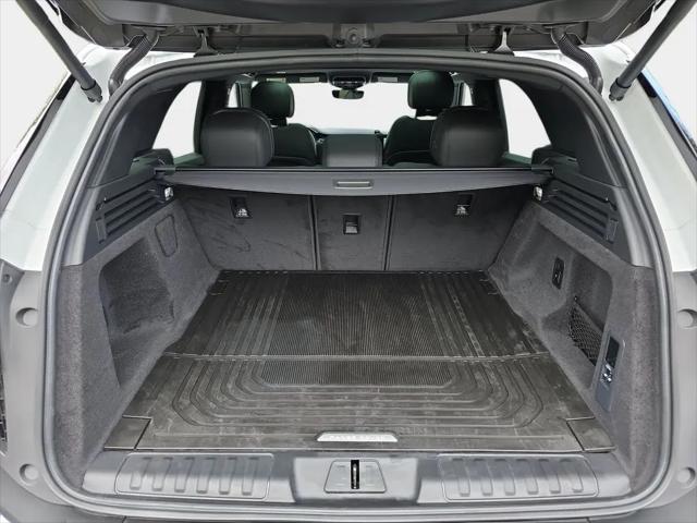 2026 Land Rover Range Rover Sport P360 SE