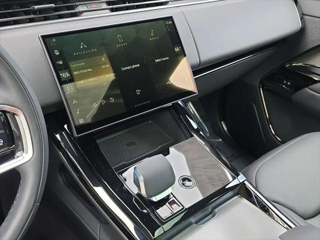 2026 Land Rover Range Rover Sport P360 SE