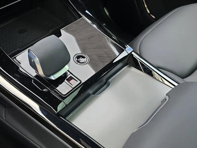 2026 Land Rover Range Rover Sport P360 SE