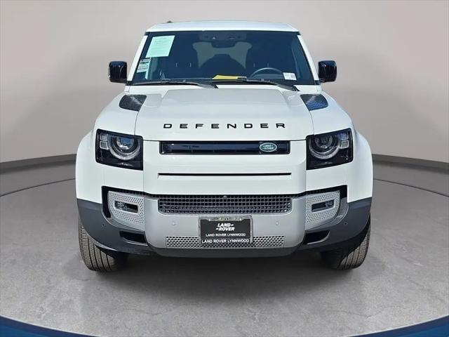 2025 Land Rover Defender 110 P300