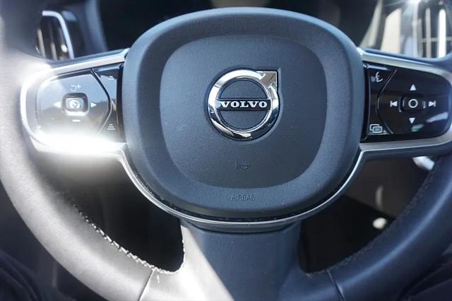2024 Volvo S60 B5 Plus Dark Theme