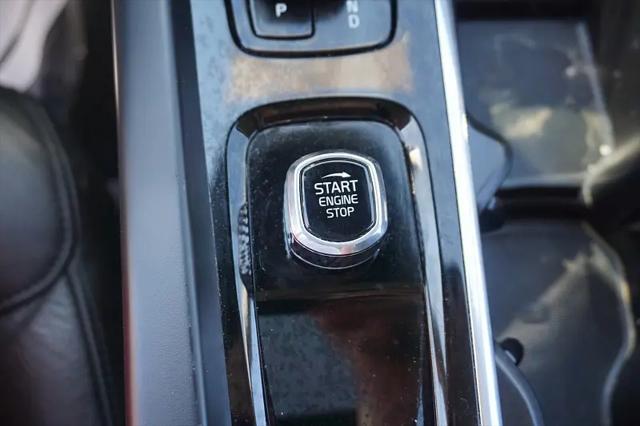 2024 Volvo S60 B5 Plus Dark Theme