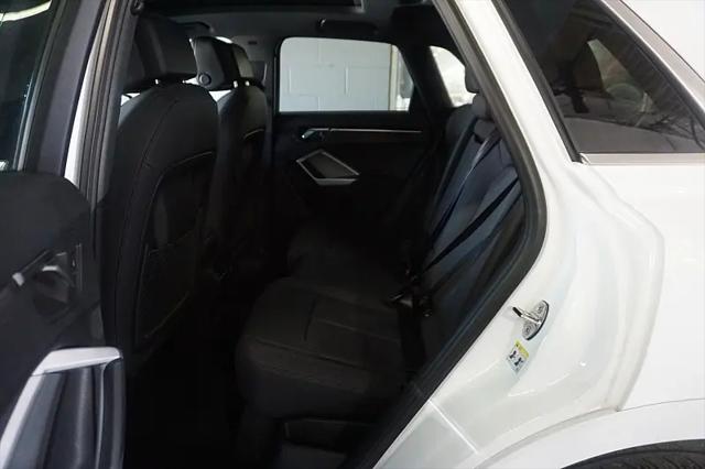 2025 Audi Q3 Premium 45 TFSI S line quattro Tiptronic