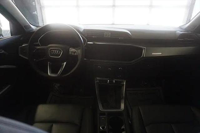 2025 Audi Q3 Premium 45 TFSI S line quattro Tiptronic