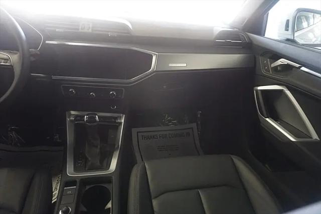 2025 Audi Q3 Premium 45 TFSI S line quattro Tiptronic