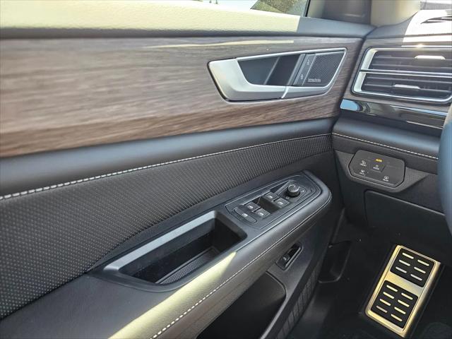 2026 Volkswagen Atlas SEL Premium R-Line