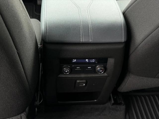 2021 Chevrolet Traverse FWD LT Cloth