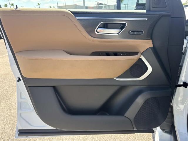 2026 INFINITI QX80 LUXE