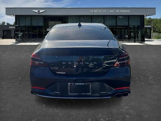 2023 Genesis G70 2.0T RWD