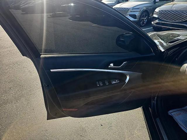 2023 Genesis G70 2.0T RWD