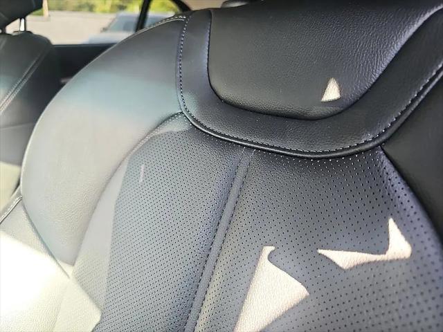 2023 Genesis G70 2.0T RWD