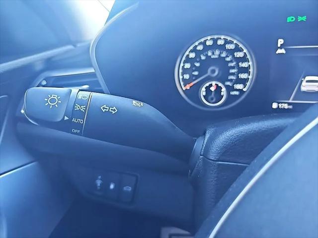 2023 Genesis G70 2.0T RWD