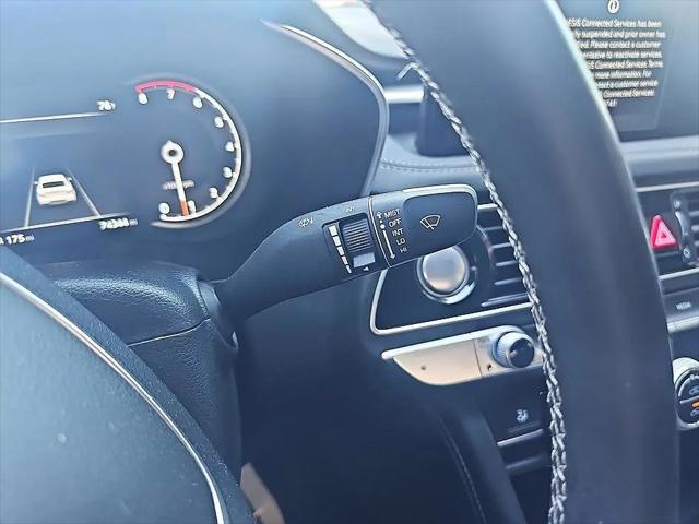 2023 Genesis G70 2.0T RWD