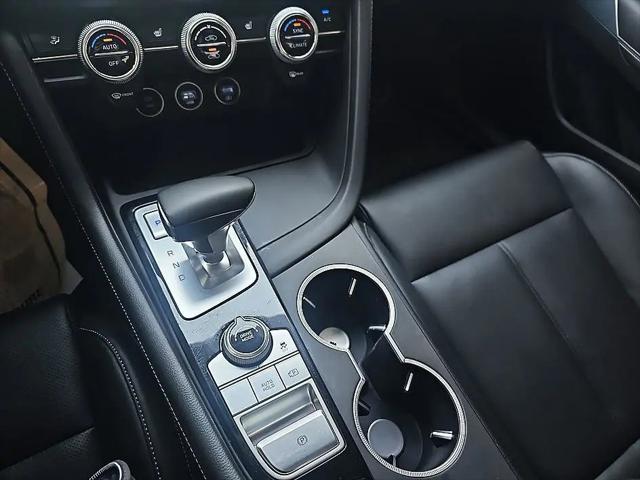 2023 Genesis G70 2.0T RWD