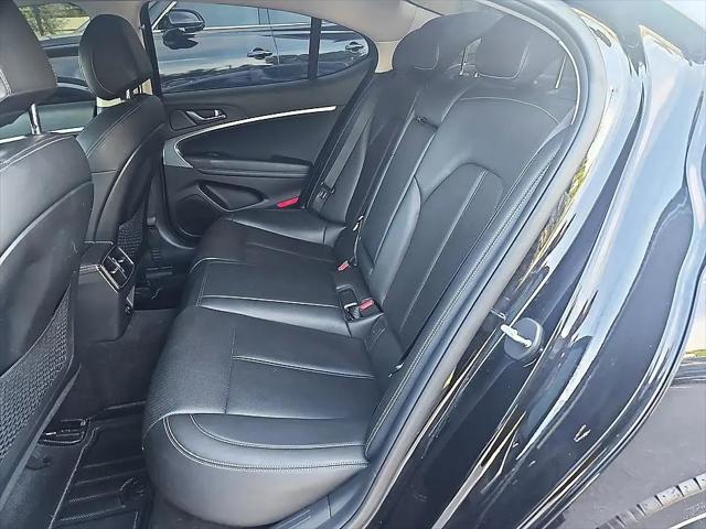 2023 Genesis G70 2.0T RWD