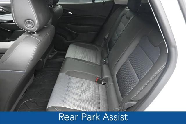 2025 Chevrolet Trax FWD LT