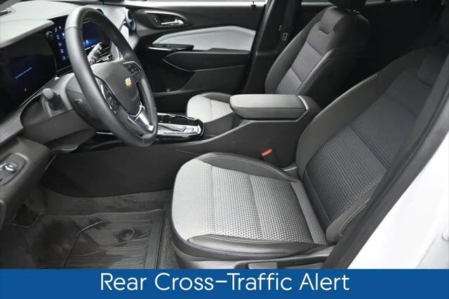 2025 Chevrolet Trax FWD LT