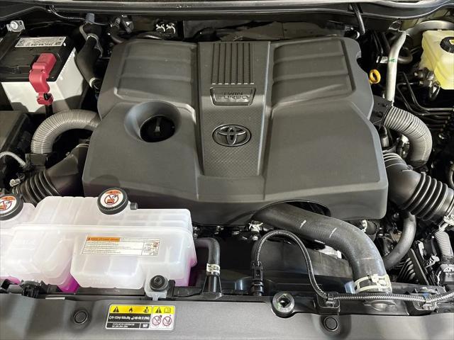 2026 Toyota Tundra Platinum CrewMax 5.5' Bed