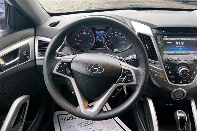 2013 Hyundai Veloster Base w/Black