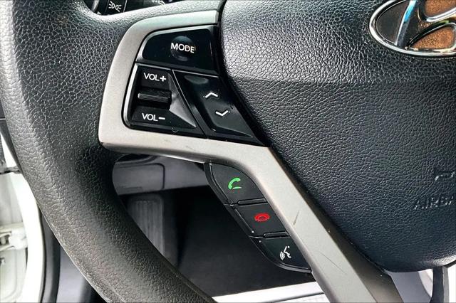 2013 Hyundai Veloster Base w/Black