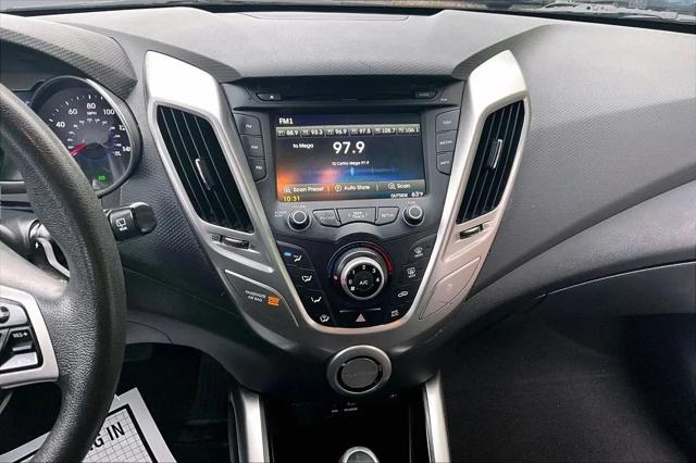 2013 Hyundai Veloster Base w/Black