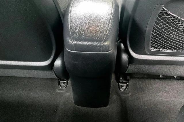 2013 Hyundai Veloster Base w/Black