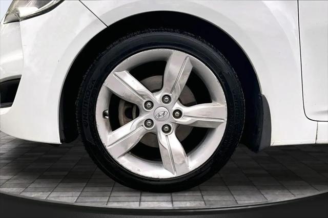 2013 Hyundai Veloster Base w/Black