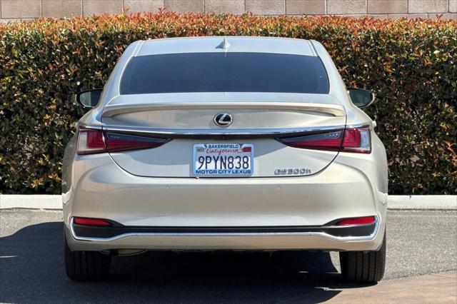 2025 Lexus ES 300h ES 300h