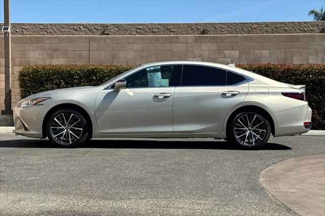 2025 Lexus ES 300h ES 300h