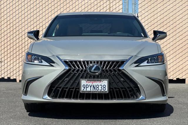2025 Lexus ES 300h ES 300h