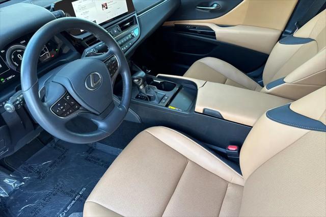 2025 Lexus ES 300h ES 300h
