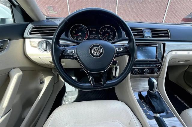 2016 Volkswagen Passat 1.8T SE