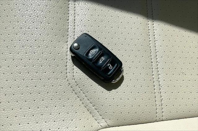 2016 Volkswagen Passat 1.8T SE