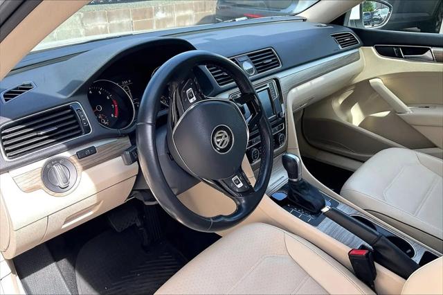 2016 Volkswagen Passat 1.8T SE