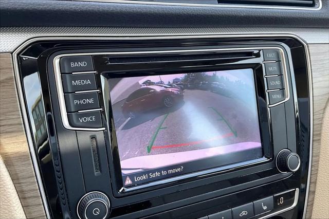 2016 Volkswagen Passat 1.8T SE