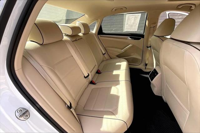 2016 Volkswagen Passat 1.8T SE