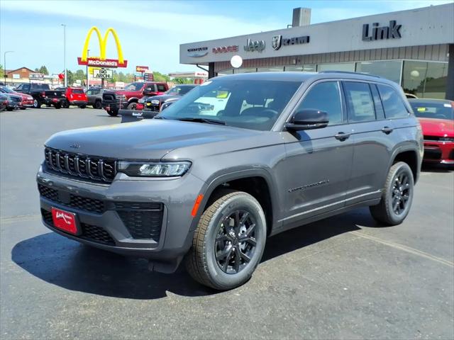 2026 Jeep Grand Cherokee Altitude 4x4