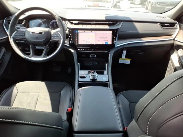 2026 Jeep Grand Cherokee Altitude 4x4