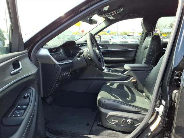 2026 Jeep Grand Cherokee Altitude 4x4