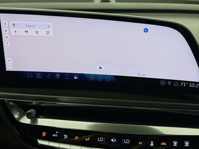 2024 Cadillac iQ Tech w/1SA