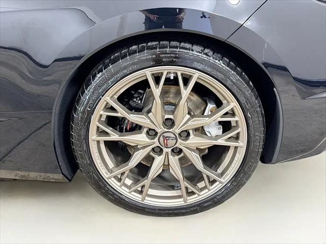 2024 Chevrolet Corvette Stingray RWD Convertible 2LT