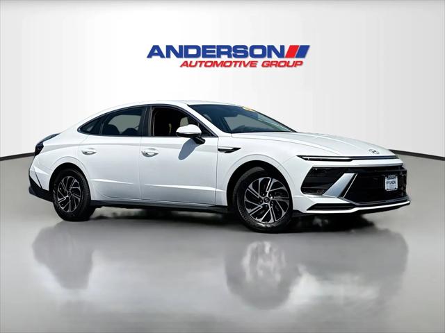 2026 Hyundai Sonata Hybrid Blue for sale in Rockford, IL