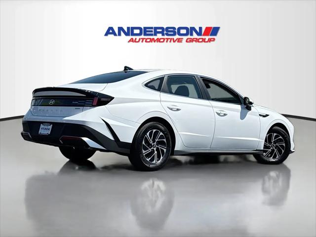 2026 Hyundai Sonata Hybrid Blue