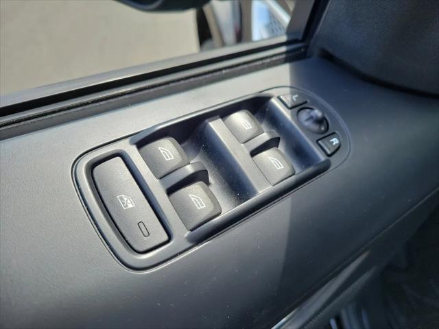 2014 Land Rover LR2 Standard