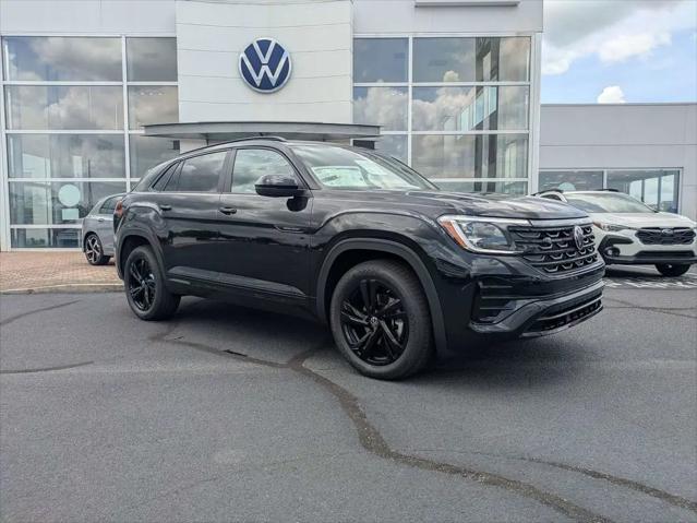 2026 Volkswagen Atlas Cross Sport SEL R-Line Black
