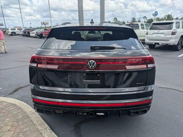 2026 Volkswagen Atlas Cross Sport SEL R-Line Black