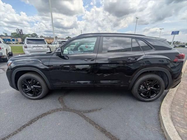 2026 Volkswagen Atlas Cross Sport SEL R-Line Black